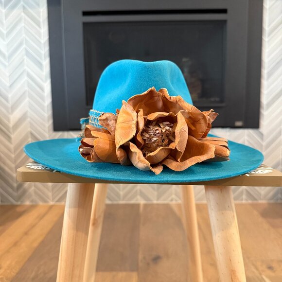 Custom Resistol Western Hat in Bold Turquoise Felt with Oversized Flower Band main image 7